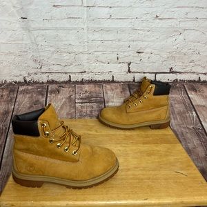 Timberland size 4.5 woman